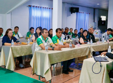 การประชุมการสร้างการรับรู้และวิธีการแก้ไขปัญหาเชิงบูรณาการแบบมีส่วนร่วมในการติดตามสถานการณ์การผลิตสินค้าเกษตรและติดตามงานตามนโยบายกระทรวงเกษตรและสหกรณ์ โดยสหกรณ์การเกษตรพรหมคีรีจำกัด ได้บรรยายสรุปผลการดำเนินงานของสหกรณ์และการเชื่อมโยงเครื่อข่ายธุรกิจระหว ... พารามิเตอร์รูปภาพ 27